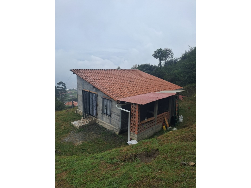 SE VENDE LOTE CON CASA EN SAN CRISTOBAL sector, VEREDA EL YARUMO — foto 5