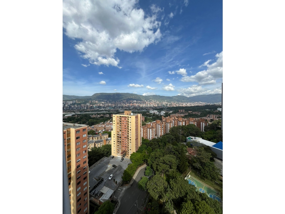 Se VENDE APARTAMENTO DUPLEX en BELEN Sector LOMA DE LOS BERNAL