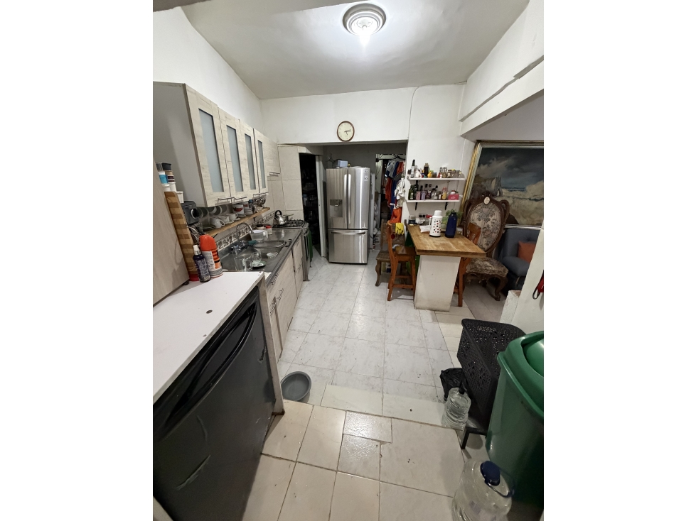 Se VENDE APARTAMENTO en Laureles, Sector AV. NUTIBARA. ¡REMODELAR! — foto 5