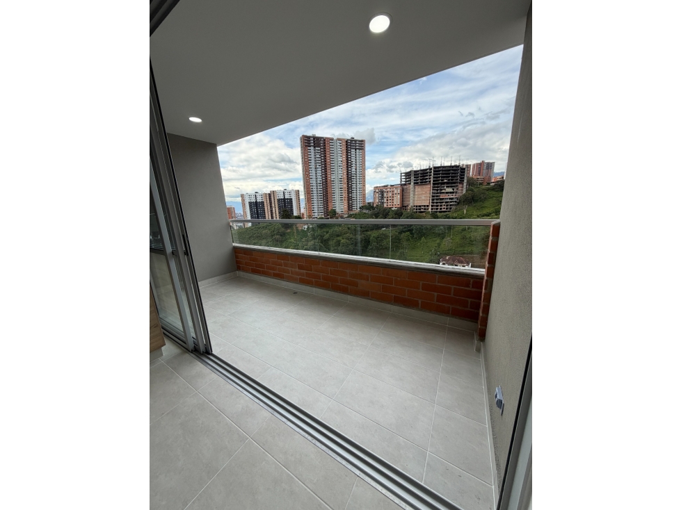 SE ARRIENDA APARTAMENTO EN SABANETA, sector LA DOCTORA — foto 4
