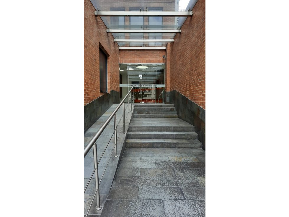 Se vende oficina amoblada calle 100 con 19 Bogota — foto 3