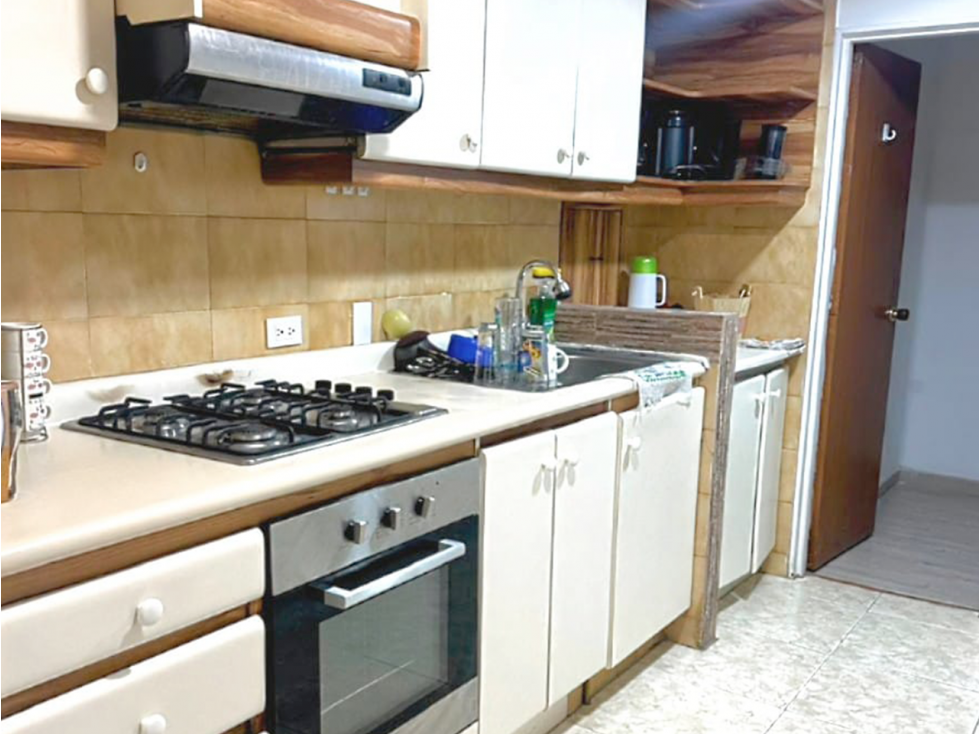 Vendo apto Cedritos calle 143 con 18 + 92mt2 + 2 hab — foto 3