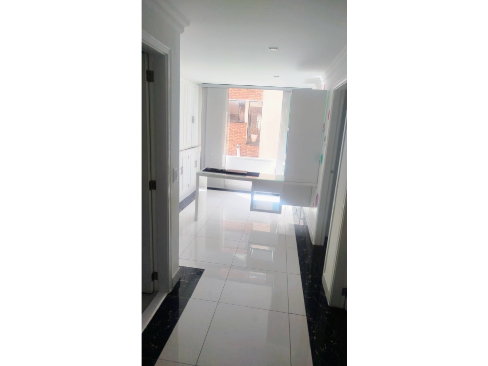 Vendo Apto Chico Nte+ calle 94 con 16+ Ext ilum+4 hab+267m2