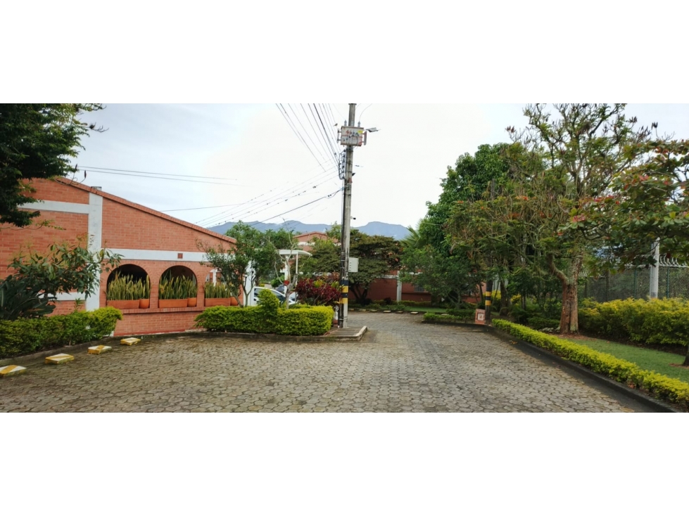 Vendo o Permuto Casa Fusagasuga+3 hab+156ms2
