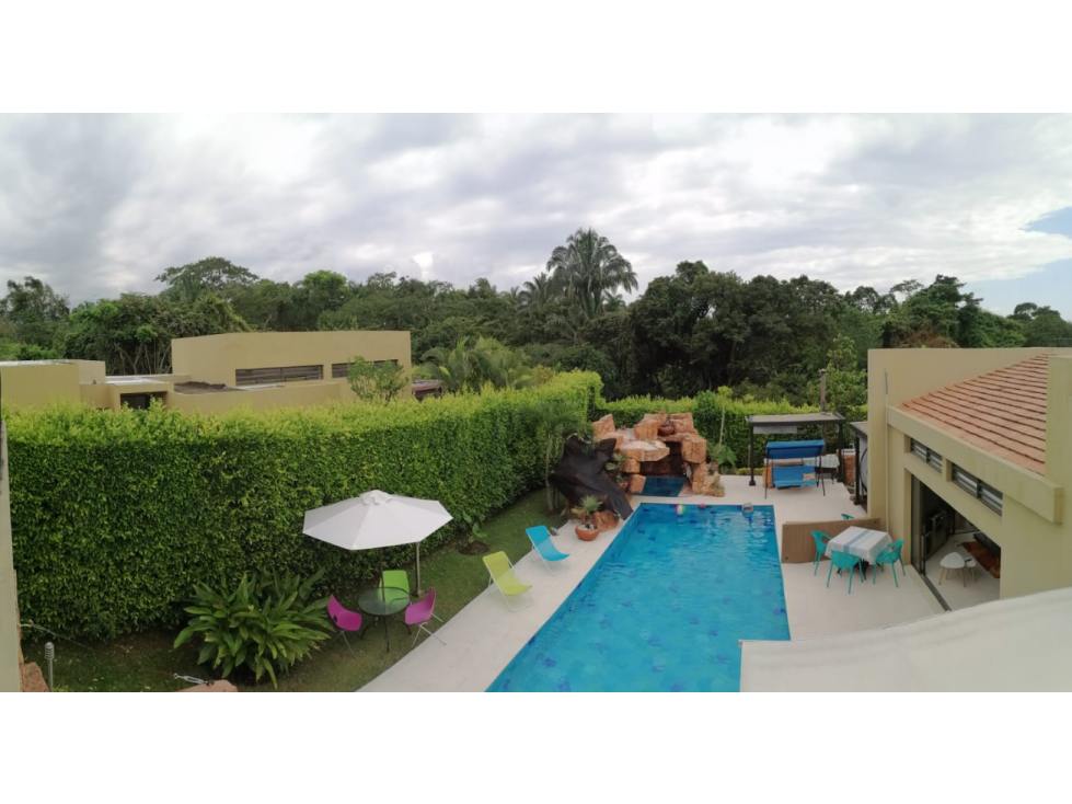 Vendo Casa A 3km Vía Principal Bogota-Anapoima+4 hab+pisc priv+350ms2