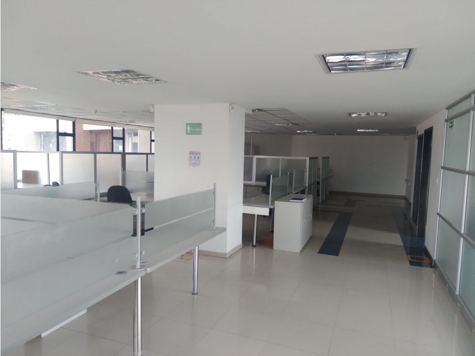 Arriendo oficina de 211 m2 amoblada en zona de Parque Nacional — foto 5