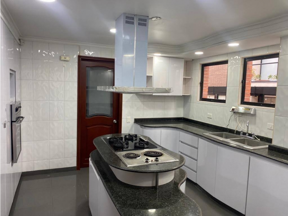Vendo apto Sta Barbara k21 con 118 + duplex +200 m2 + 3 hab + 4 pk — foto 4