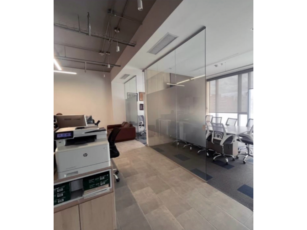 Vendo oficina Chico + 126 m2+ inteligente + amoblado