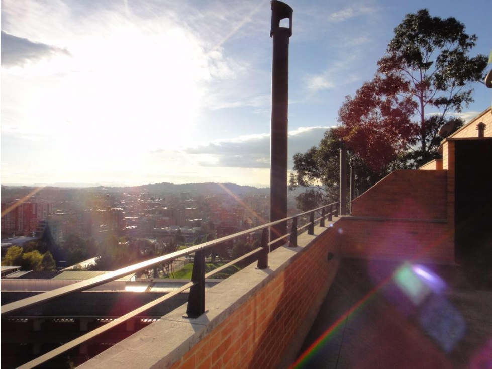Vendo casa Bosques de Pinos+remodelada+3 hab+290m2 — foto 2