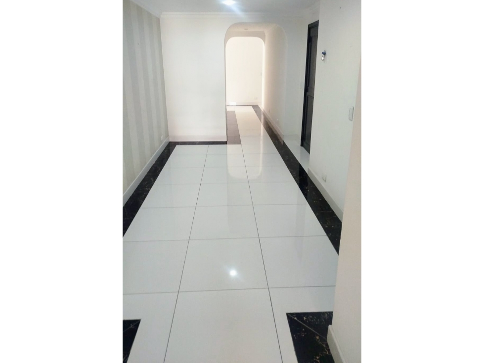 Vendo Apto Chico Nte+ calle 94 con 16+ Ext ilum+4 hab+267m2 — foto 3