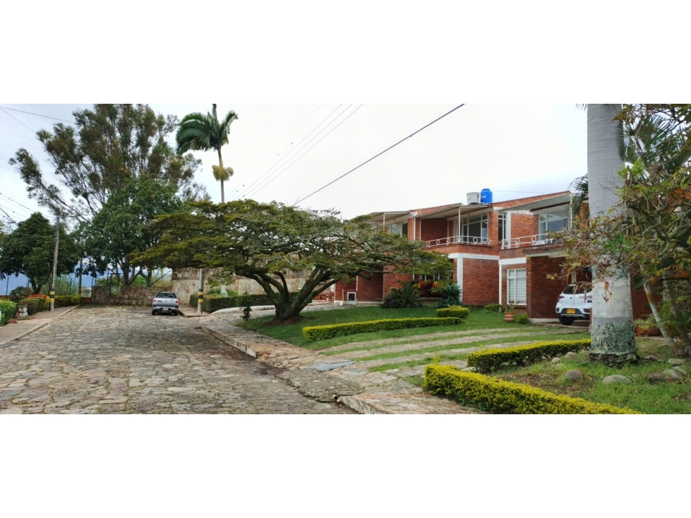 Vendo o Permuto Casa Fusagasuga+3 hab+156ms2 — foto 2