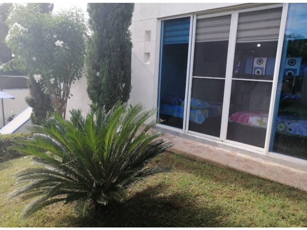 Vendo Casa Melgar/vacionar+11 hab+ 230m de la Fuerza Aérea+pisc priv — foto 2