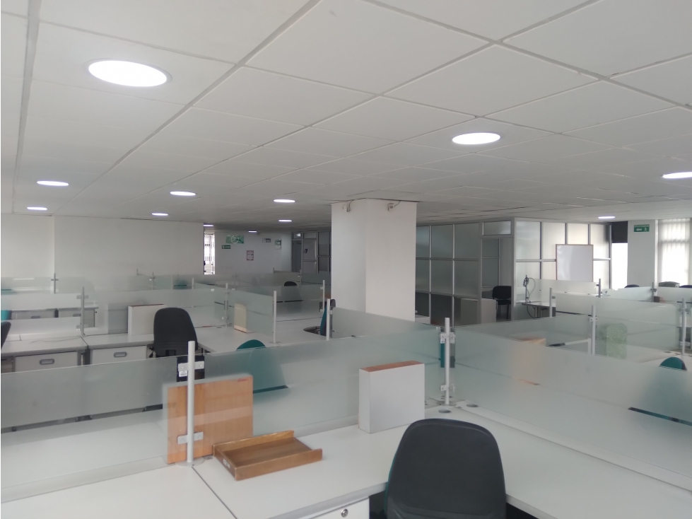 Arriendo oficina de 211 m2 amoblada en zona de Parque Nacional — foto 3