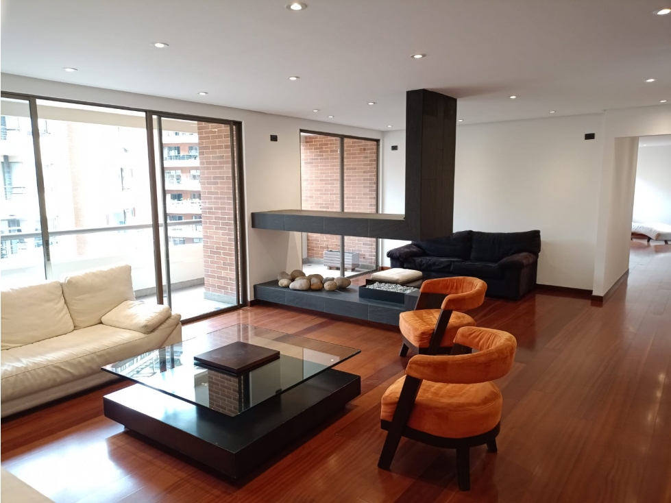 Vendo apartamento Bella Suiza 5ta con 127 + Balcon Terraza + 222 m2