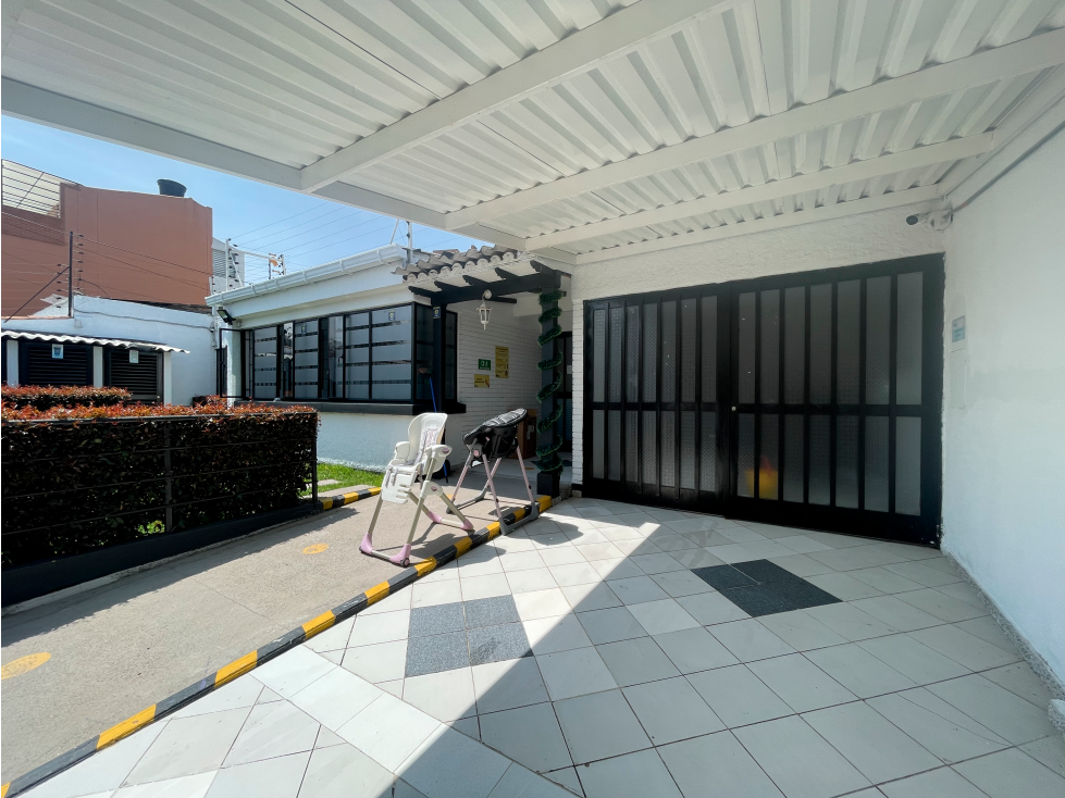 Se vende casa rentando con uso institucional en las Villas en Bogotá — foto 5