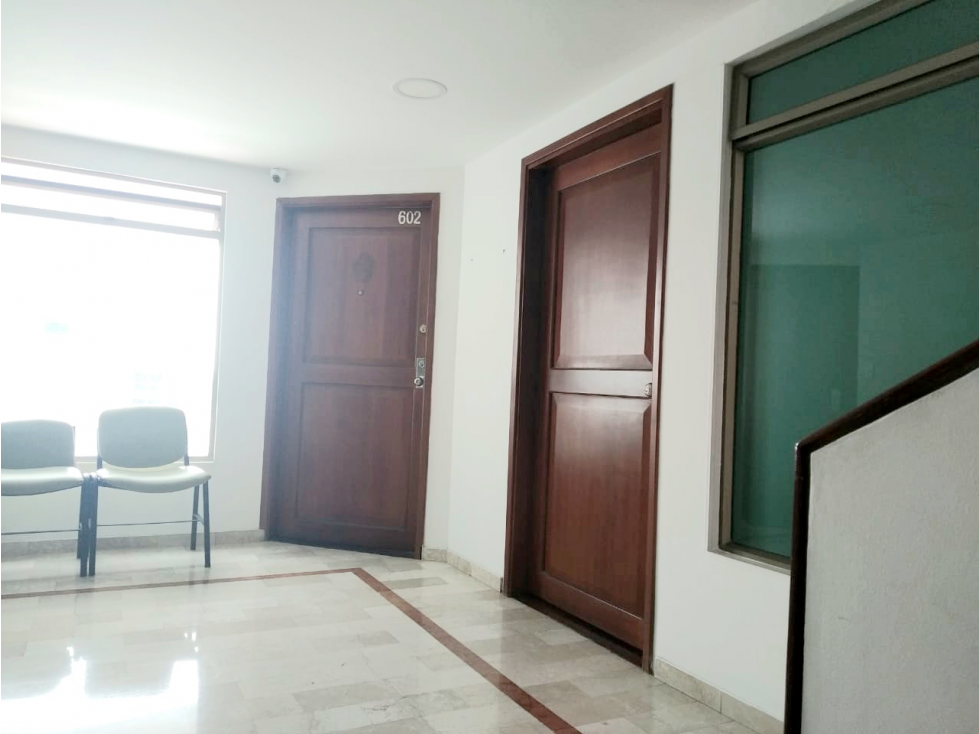 Vendo oficina Pontevedra + 68mt2