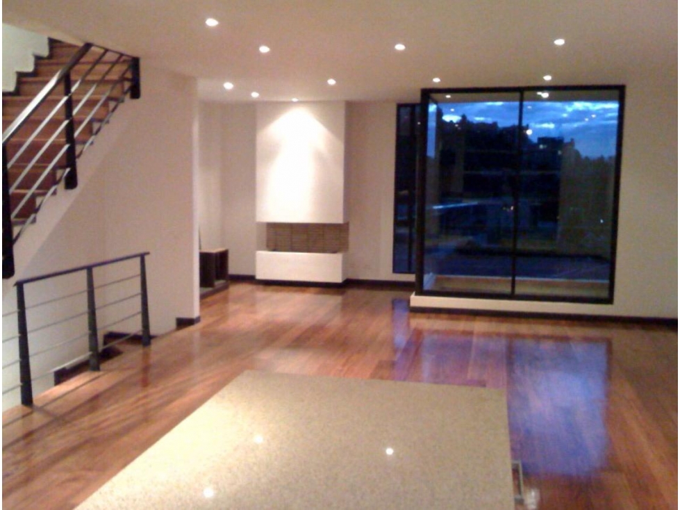 Vendo casa Bosques de Pinos+remodelada+3 hab+290m2 — foto 3