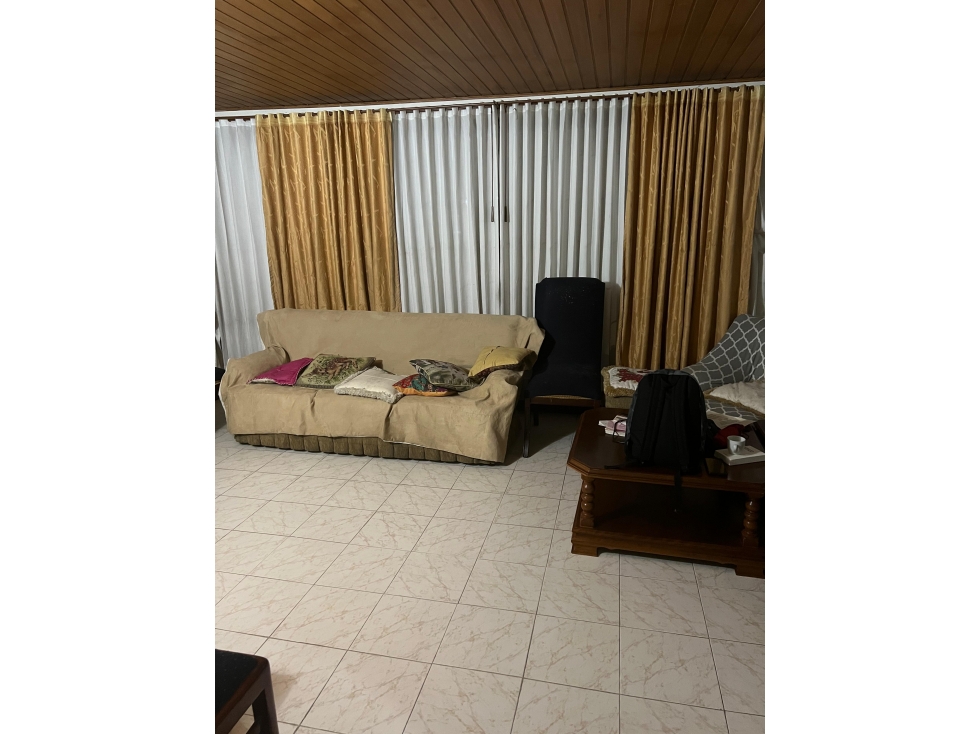 Vendo o Permuto casa lote Lisboa+5 hab+244m2 — foto 3