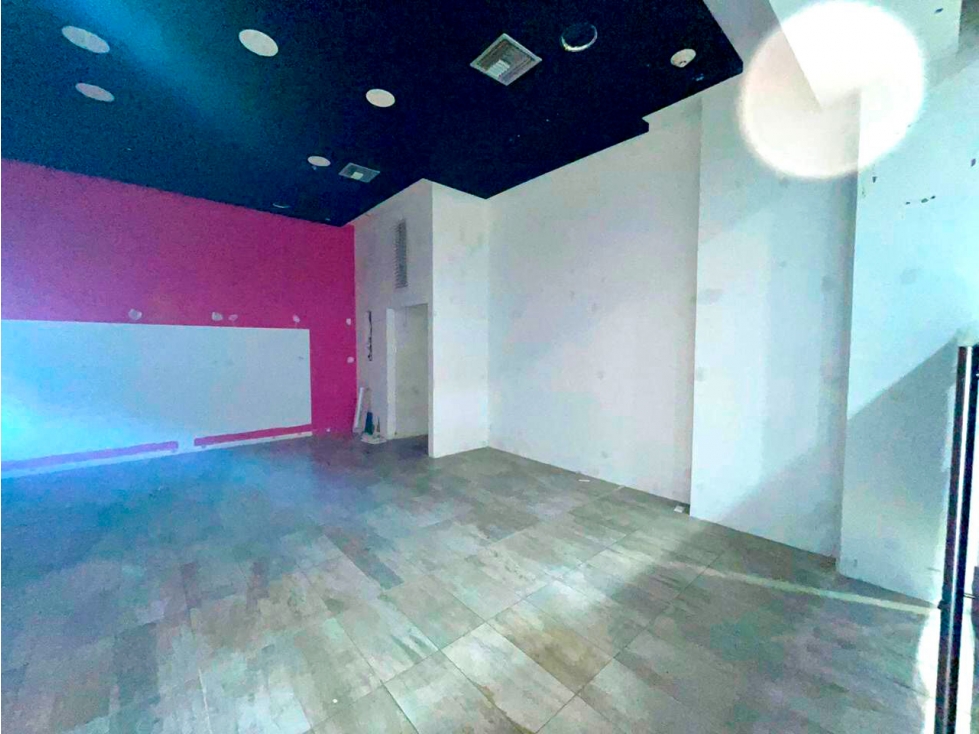 Se vende local en Unicentro/Valledupar - 5