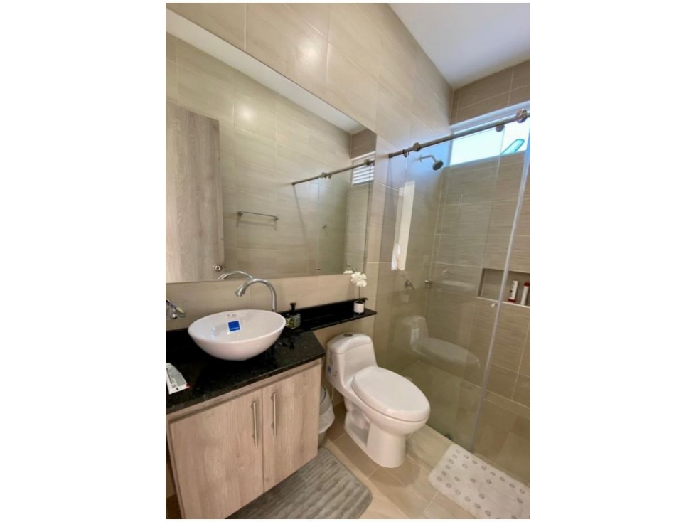 Vendo casa en Flandes + 240 m2 + piscina + 4h - 4