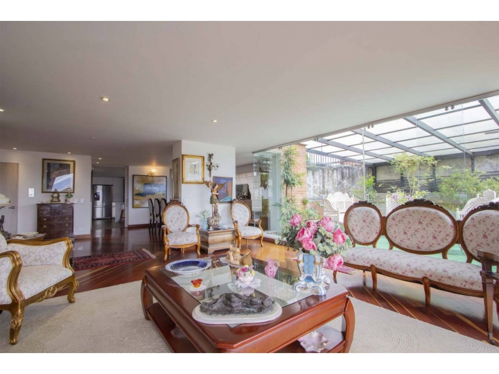 Arriendo apto en Chicó Alto 380 m2 + terrazas + muebles — foto 5
