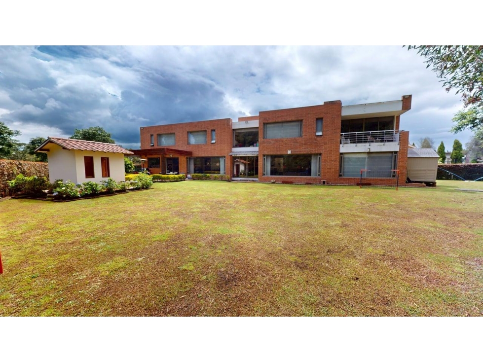 Vendo casa en San Sebastian Guaymaral + 493 m2 + 5 hab + terraza — foto 5
