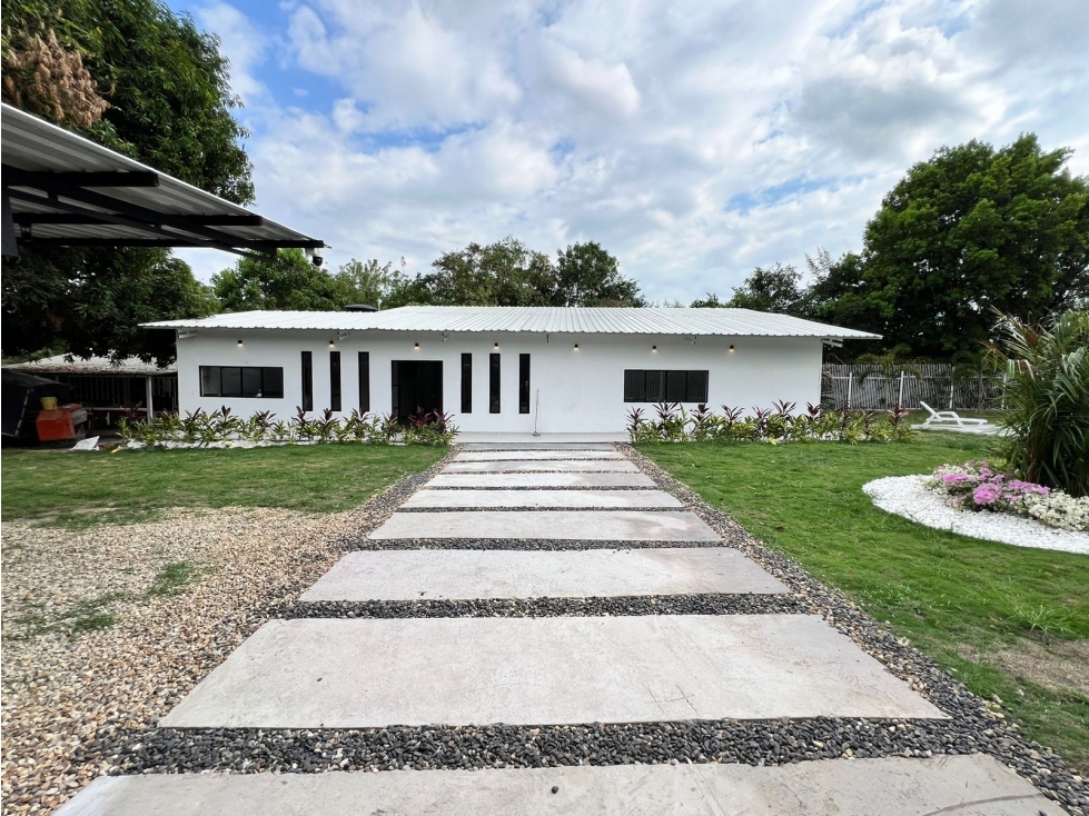 Vendo Casa Tocaima via Girardot+4 hab+casa axuliar 2 hab+pisc priv