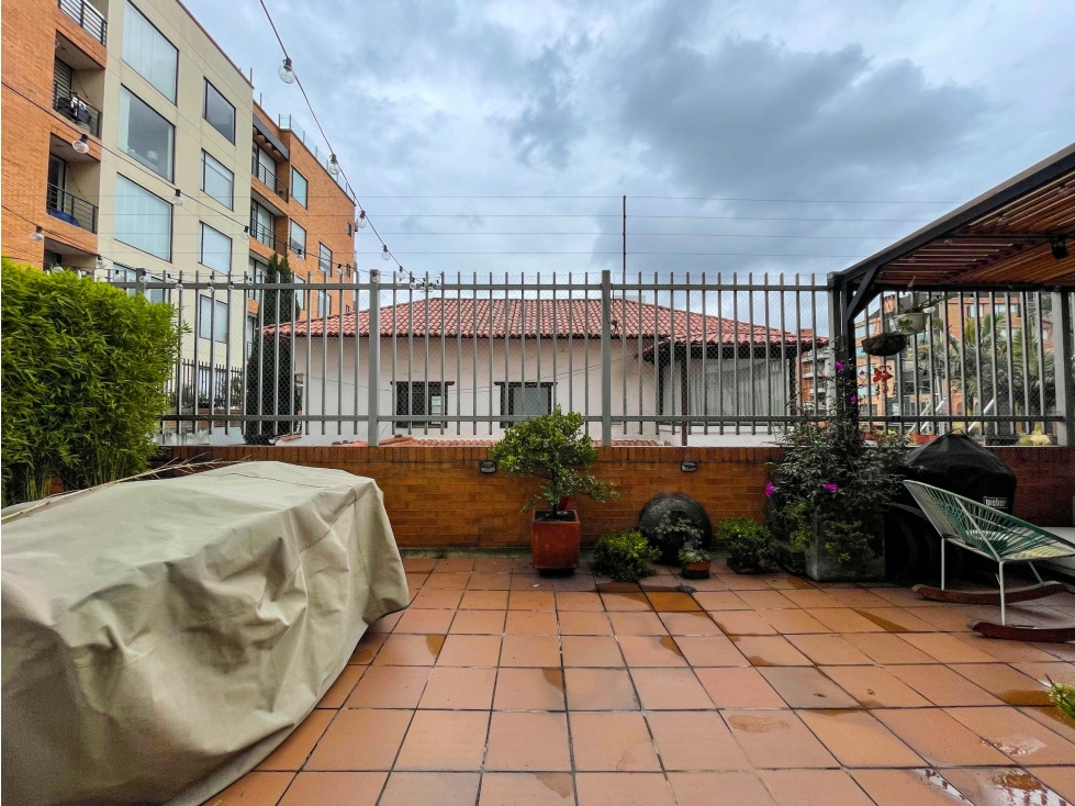 Venta apto con terraza en Chicó Navarra — foto 2