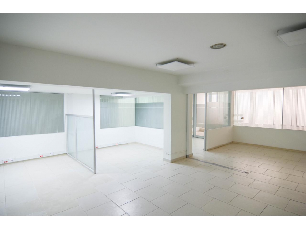 Se arrienda casa en La Castellana para uso comercial (Oficinas)