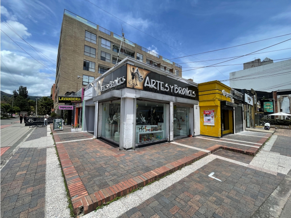Arriendo Local Esquinero 250 m2 Santa Paula