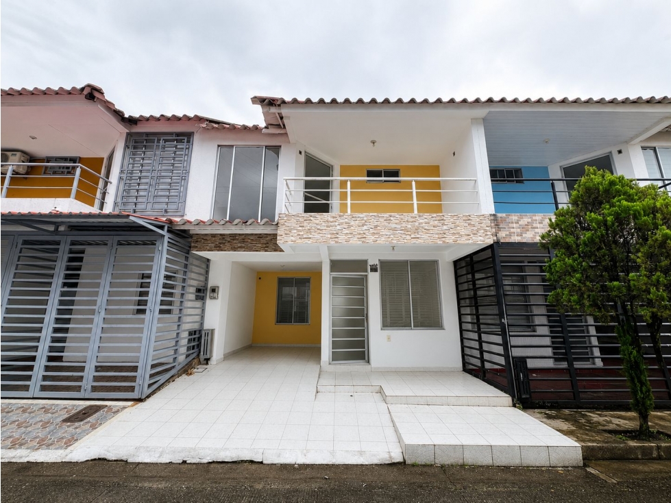 Venta Casa Bosque de rosa blanca en Villavicencio
