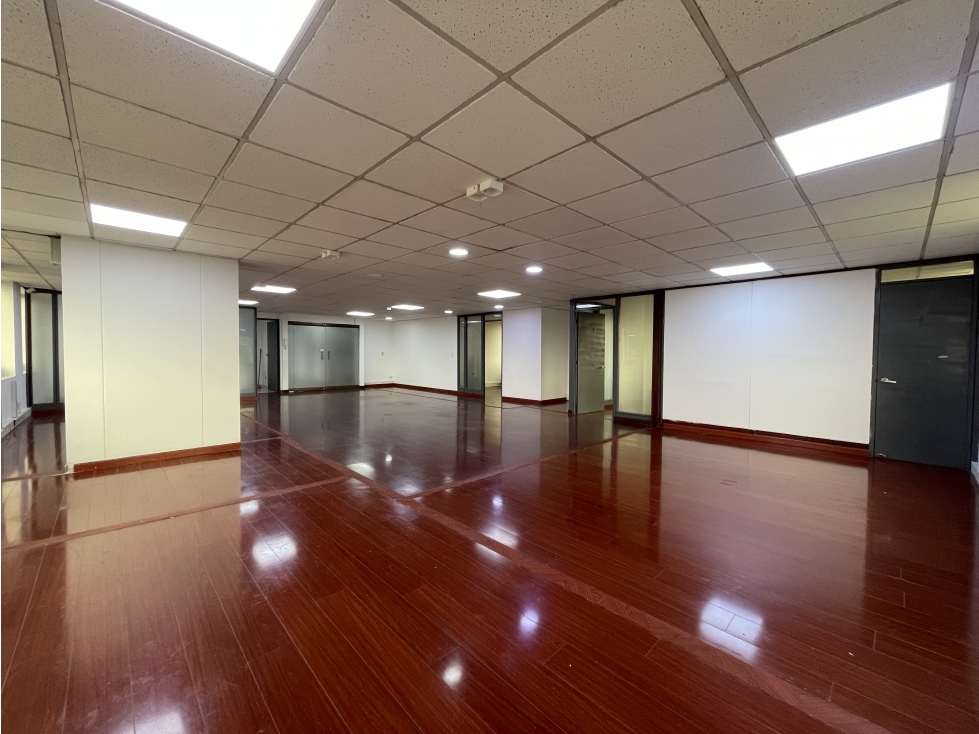 Venta o Arriendo Oficina en Chicó - 3