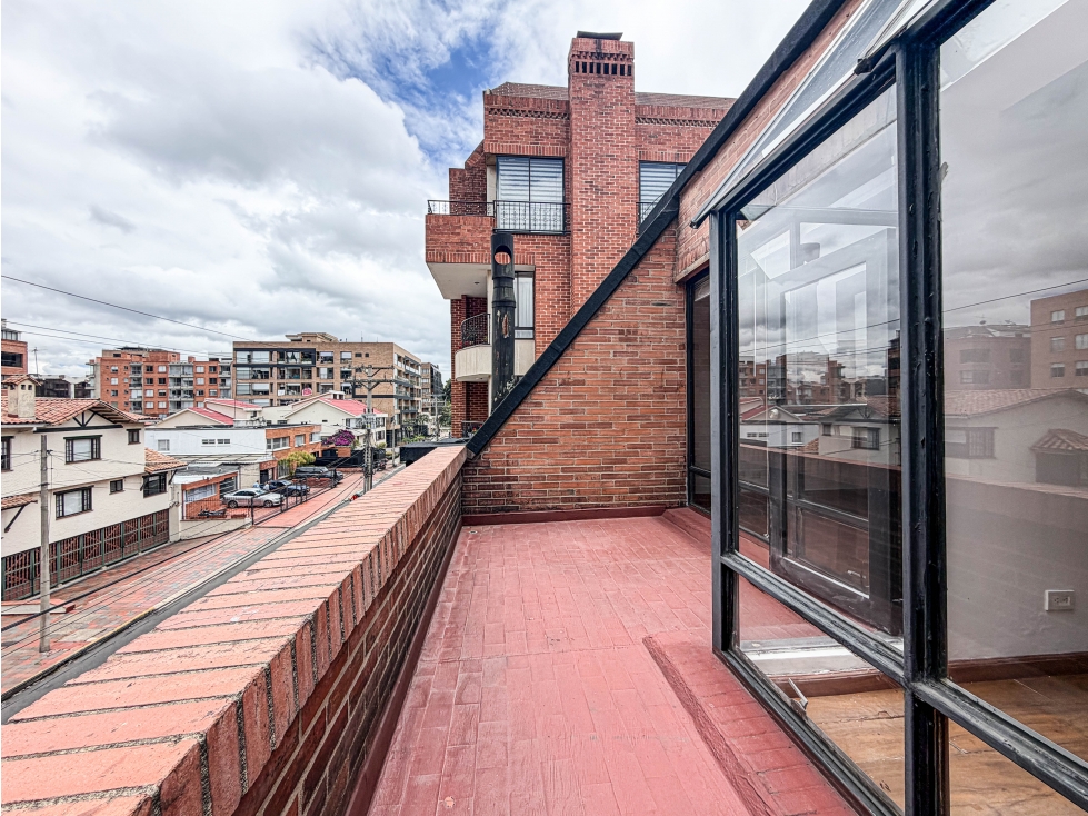 Apartamento con terraza para venta en santa paula