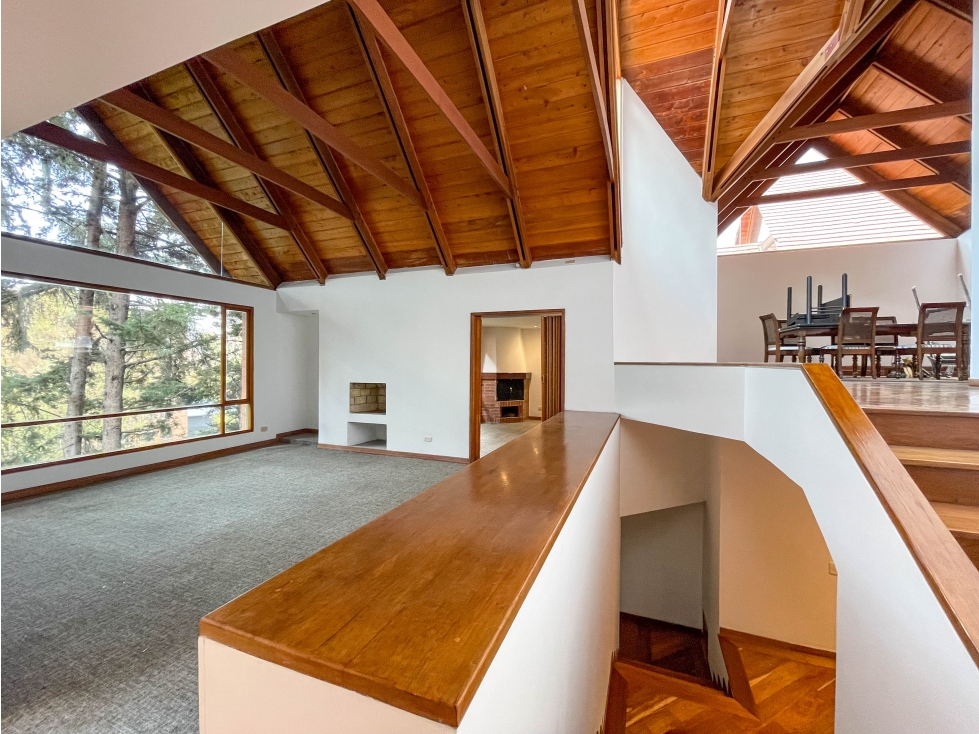 Espectacular casa remodelada para venta en Sierras del Moral — foto 3