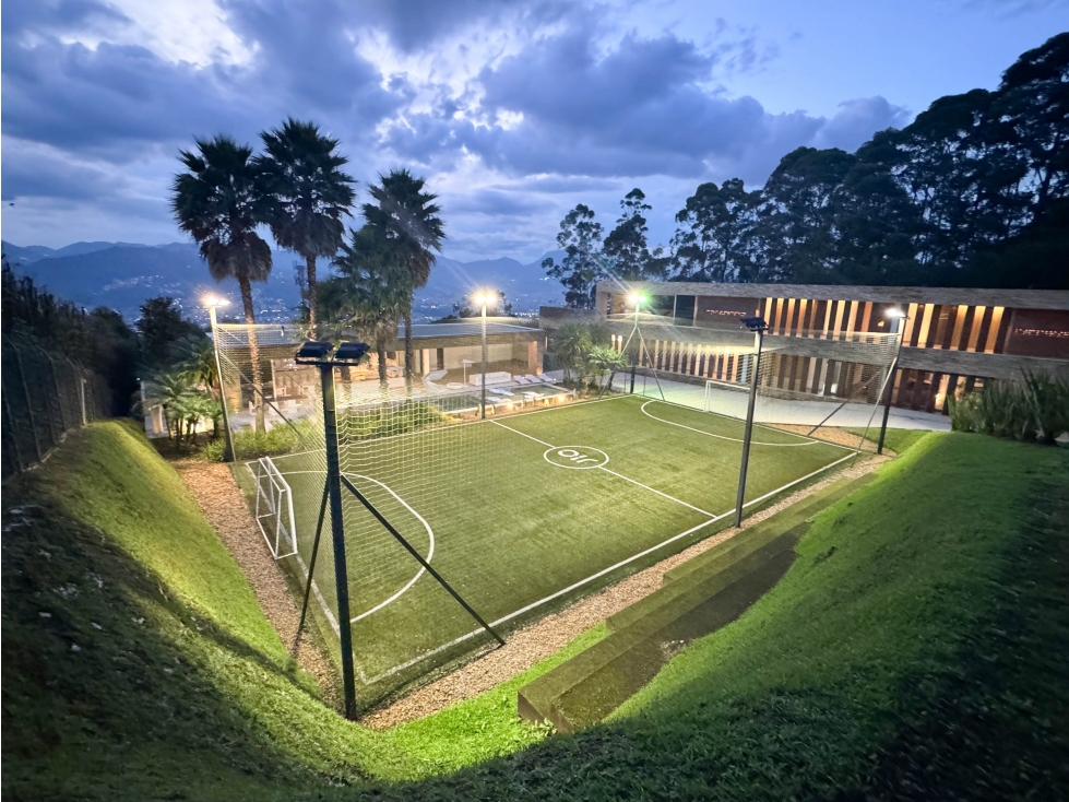 Espectacular casa campestre para venta en envigado