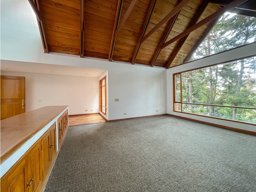 Espectacular casa remodelada para venta en Sierras del Moral — foto 6