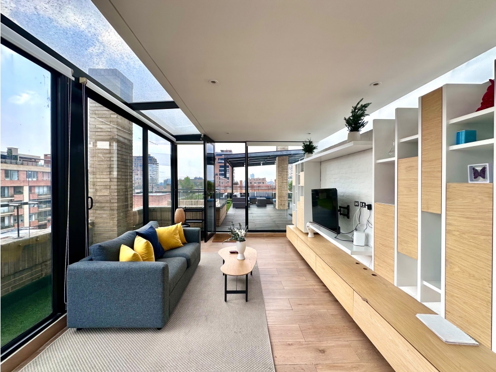 venta y arriendo PH triplex en Chico reservado