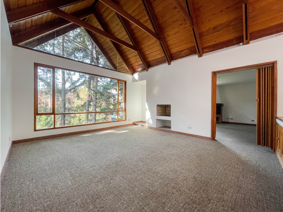 Espectacular casa remodelada para venta en Sierras del Moral — foto 5