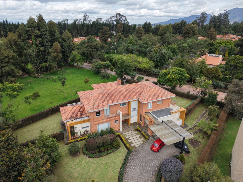 Espectacular casa campestre para venta en guaymaral