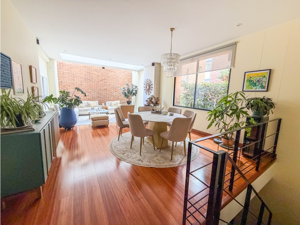 Casa townhouse para venta en chico reservado