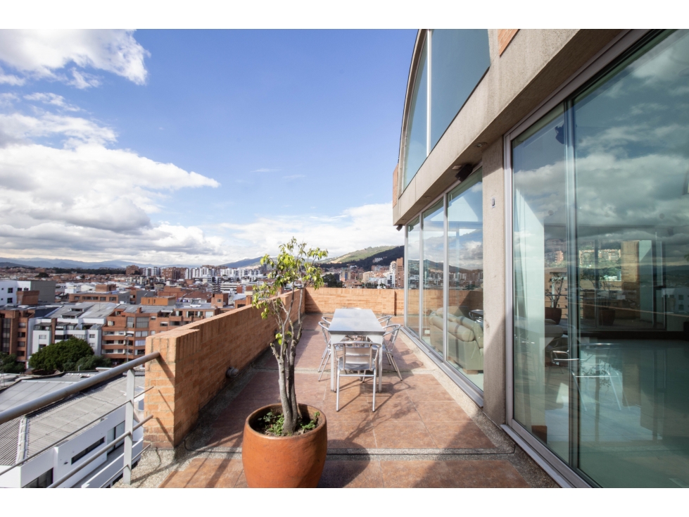 Venta PH Duplex más terraza en Santa Barbara