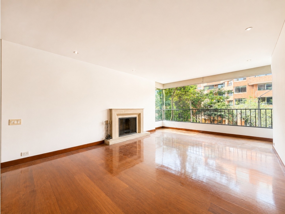 Arriendo apartamento de 320 m² en La Cabrera — foto 2