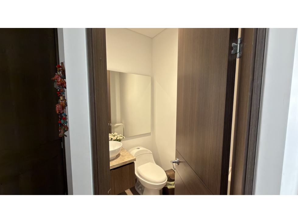 MODERNO APARTAMENTO CON ILUMINACIÓN NATURAL EN SANTA BÁRBARA ORIENTAL — foto 5