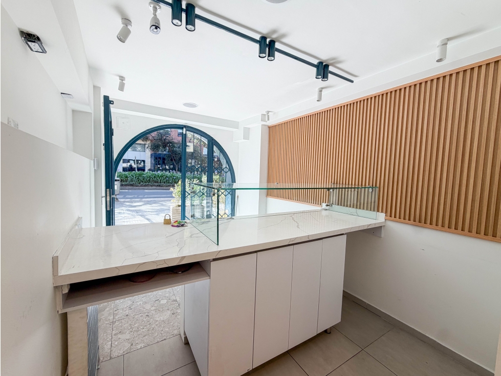 Local para arriendo en chico 93 con 11 - 6