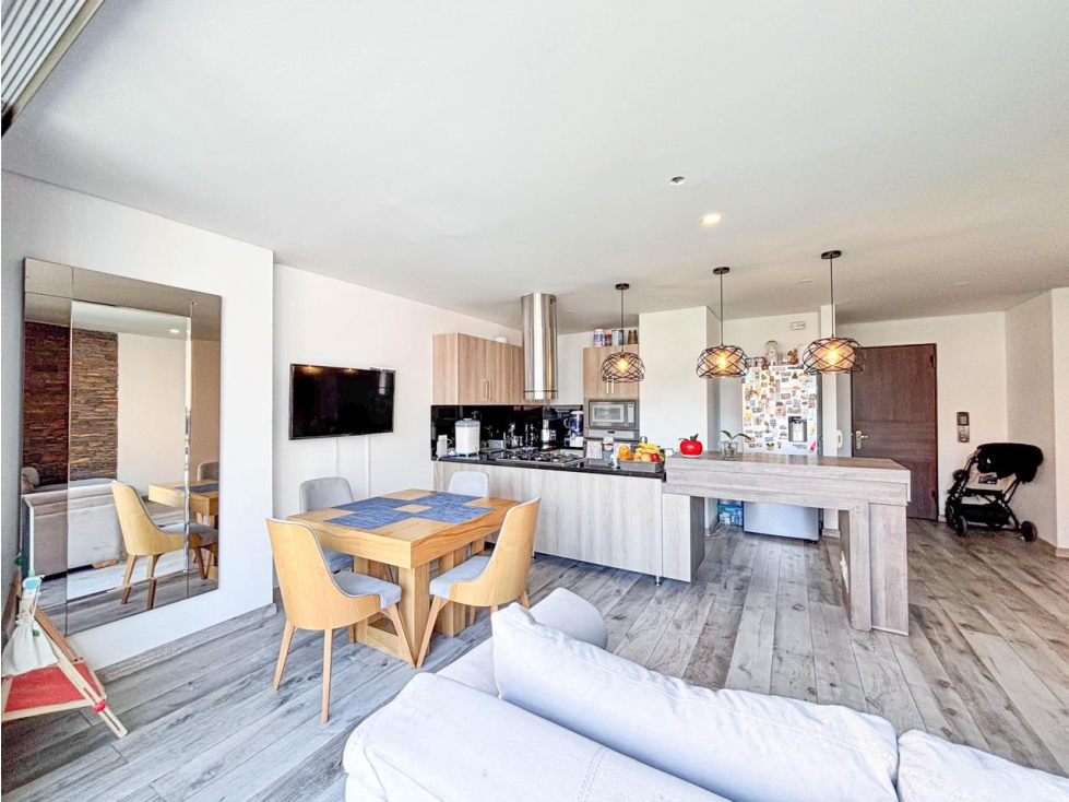 Venta apto exterior con balcón en Rincón del Chicó — foto 6