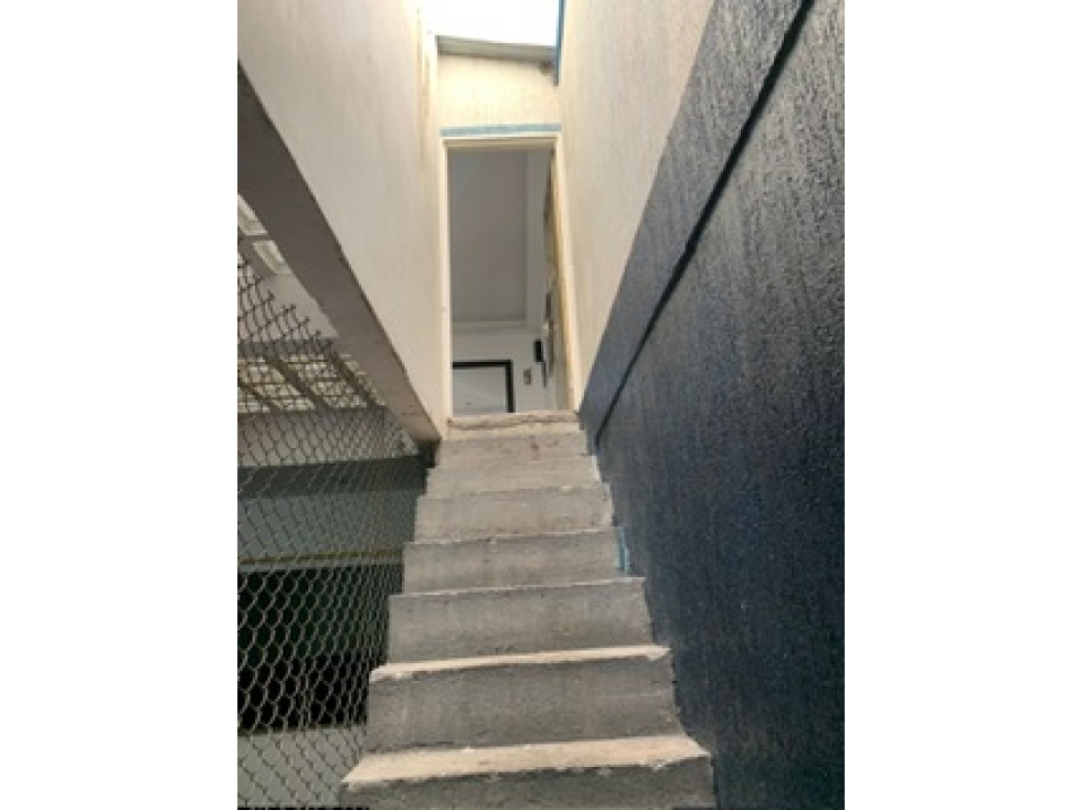 Se vende Edificio La Base antiguo colegio — foto 3