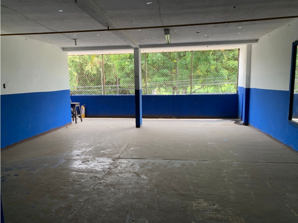 Se vende Edificio La Base antiguo colegio — foto 6