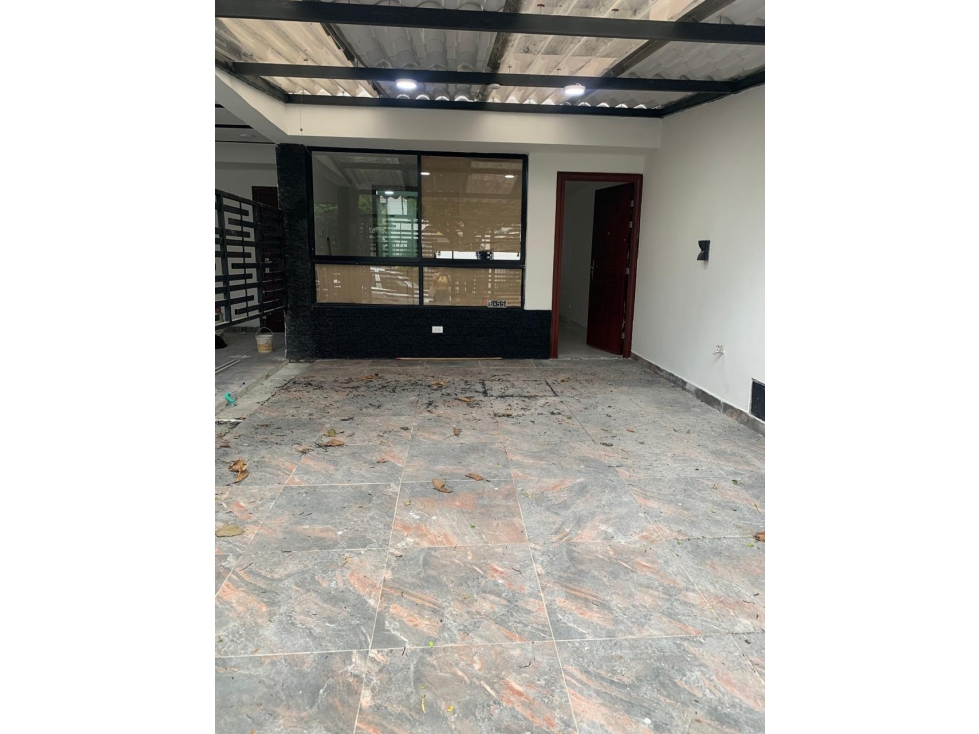 Se Vende Casa Bifamiliar Nueva Tequendama