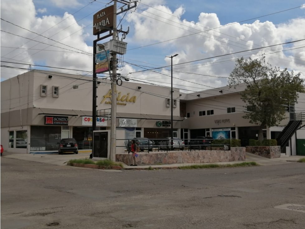 SE RENTA LOCAL COMERCIAL DE 200 M2 - 1