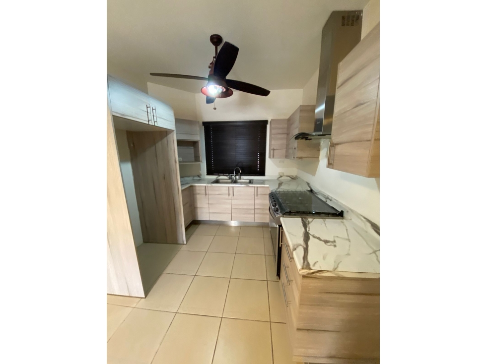 SE VENDE CASA EQUIPADA EN SANTA BERBARA RESIDENCIAL - 3